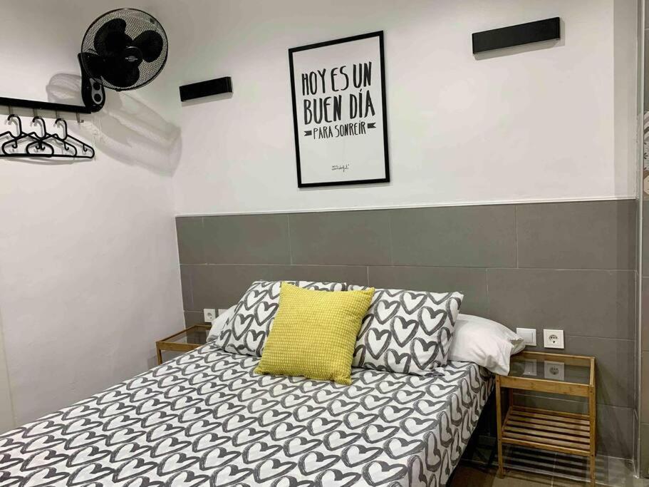 Nice Apartment In Barcelona By Perita Next Metro St T1 Exterior foto